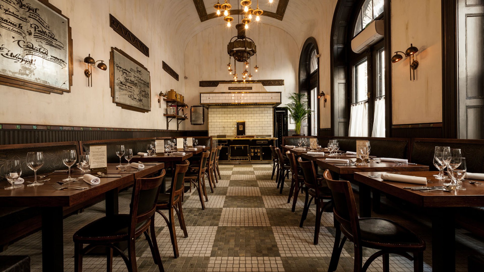 Restaurant with private room – Budapest event options