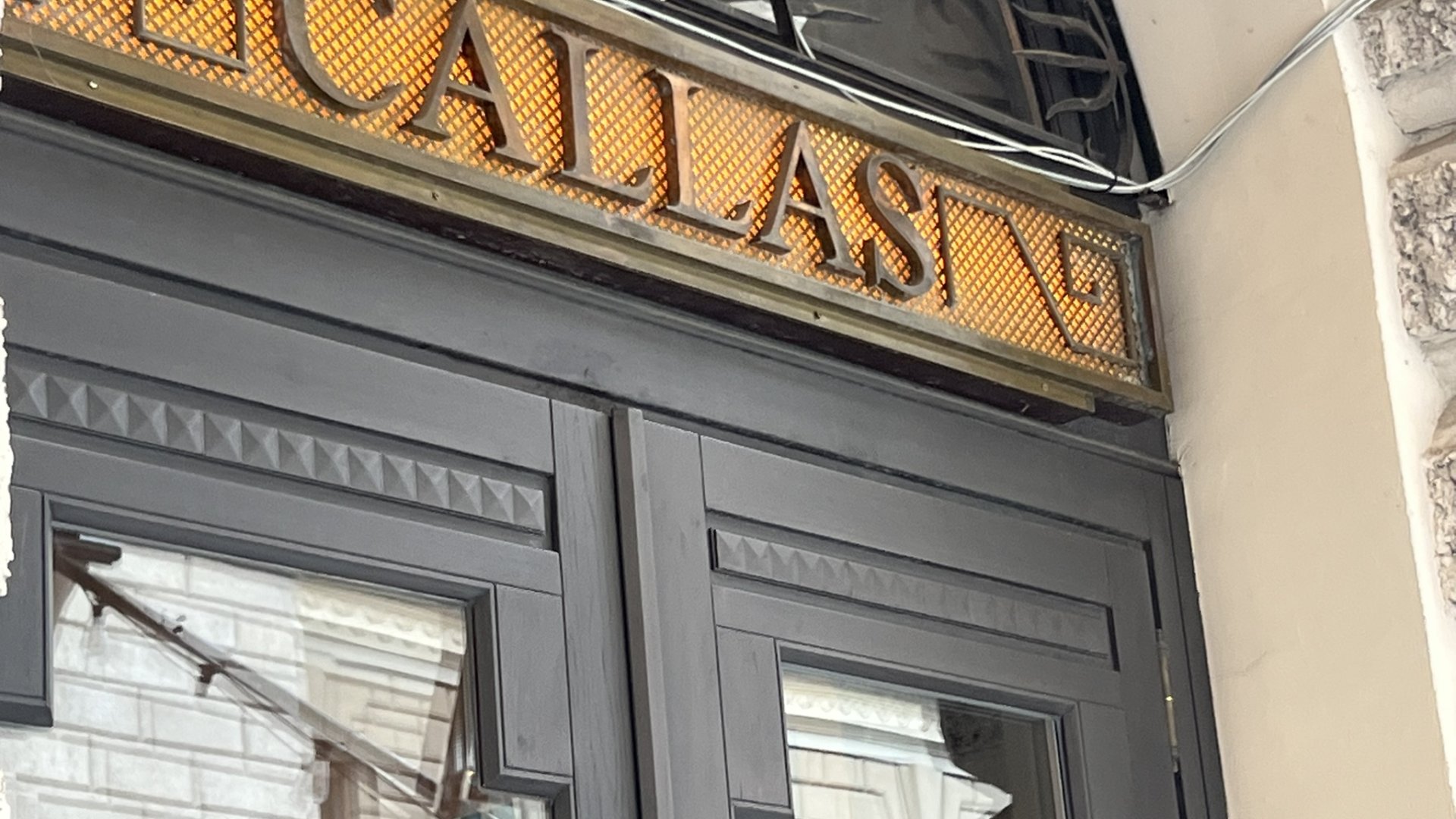 The most romantic restaurant Budapest offers for special nights and elegant dinners The most romantic restaurant Budapest offers for special nights and elegant dinners