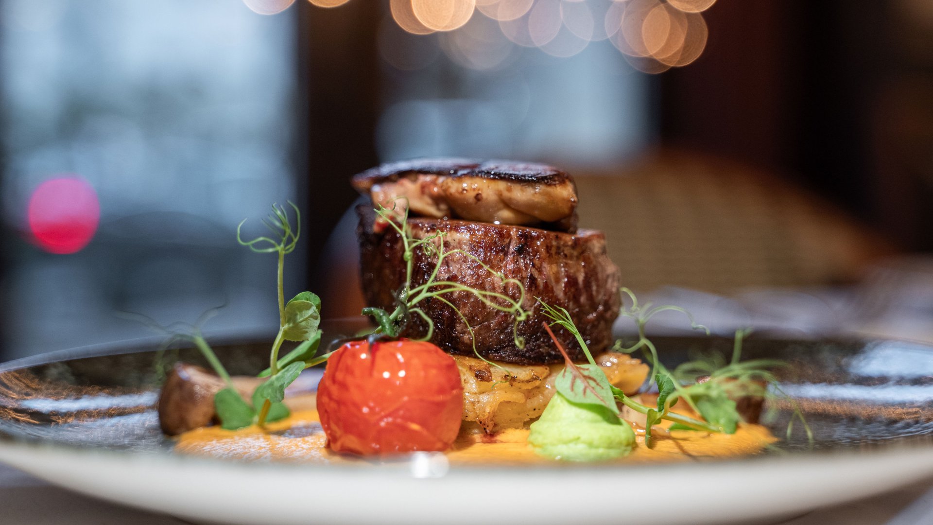 Elegant restaurant in Budapest